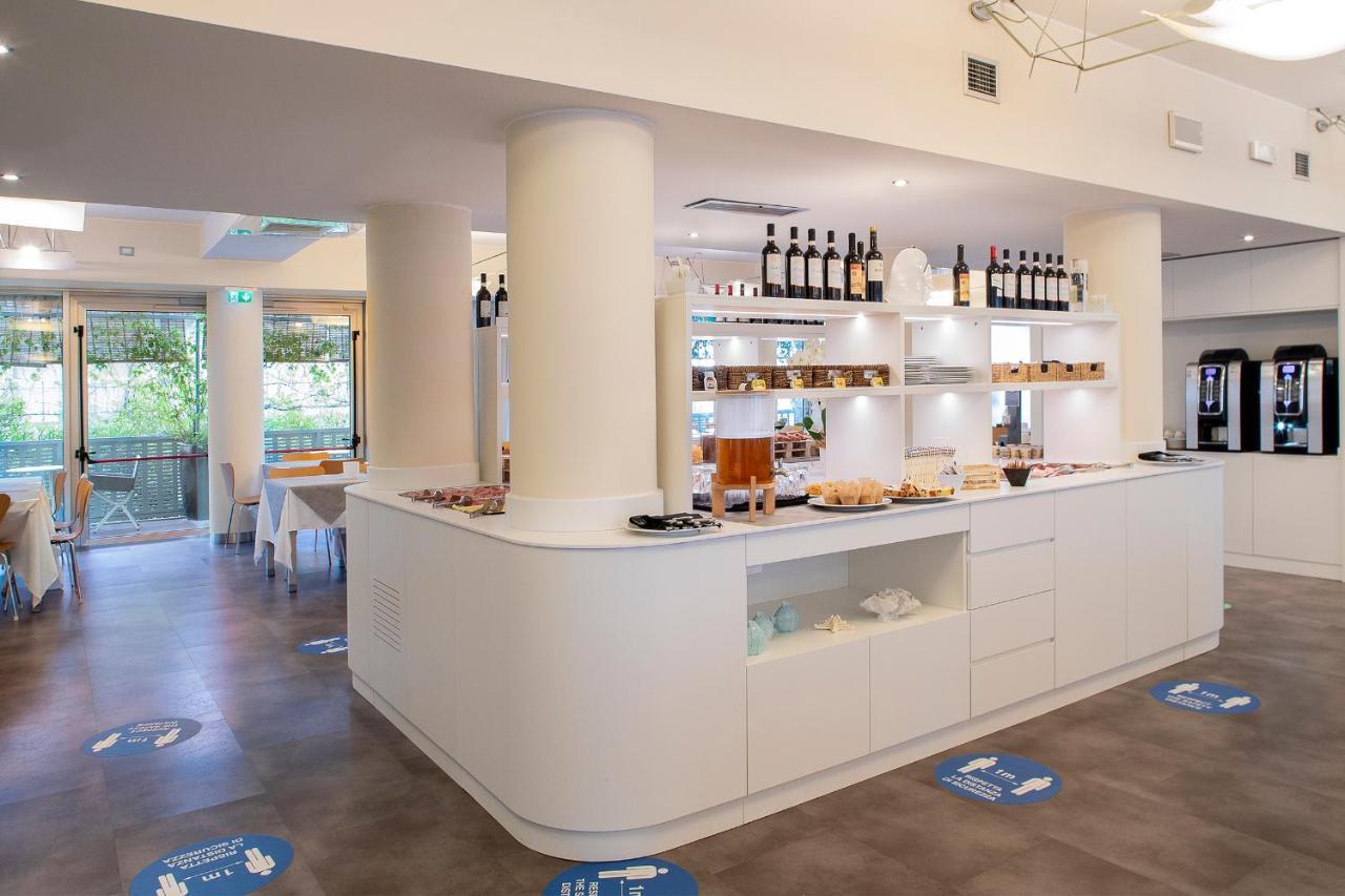 Hotel Rosanna 3 Stelle Superior Lido di Jesolo Luaran gambar