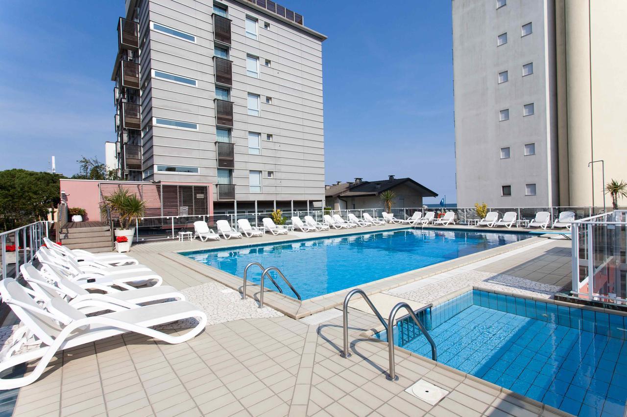Hotel Rosanna 3 Stelle Superior Lido di Jesolo Luaran gambar