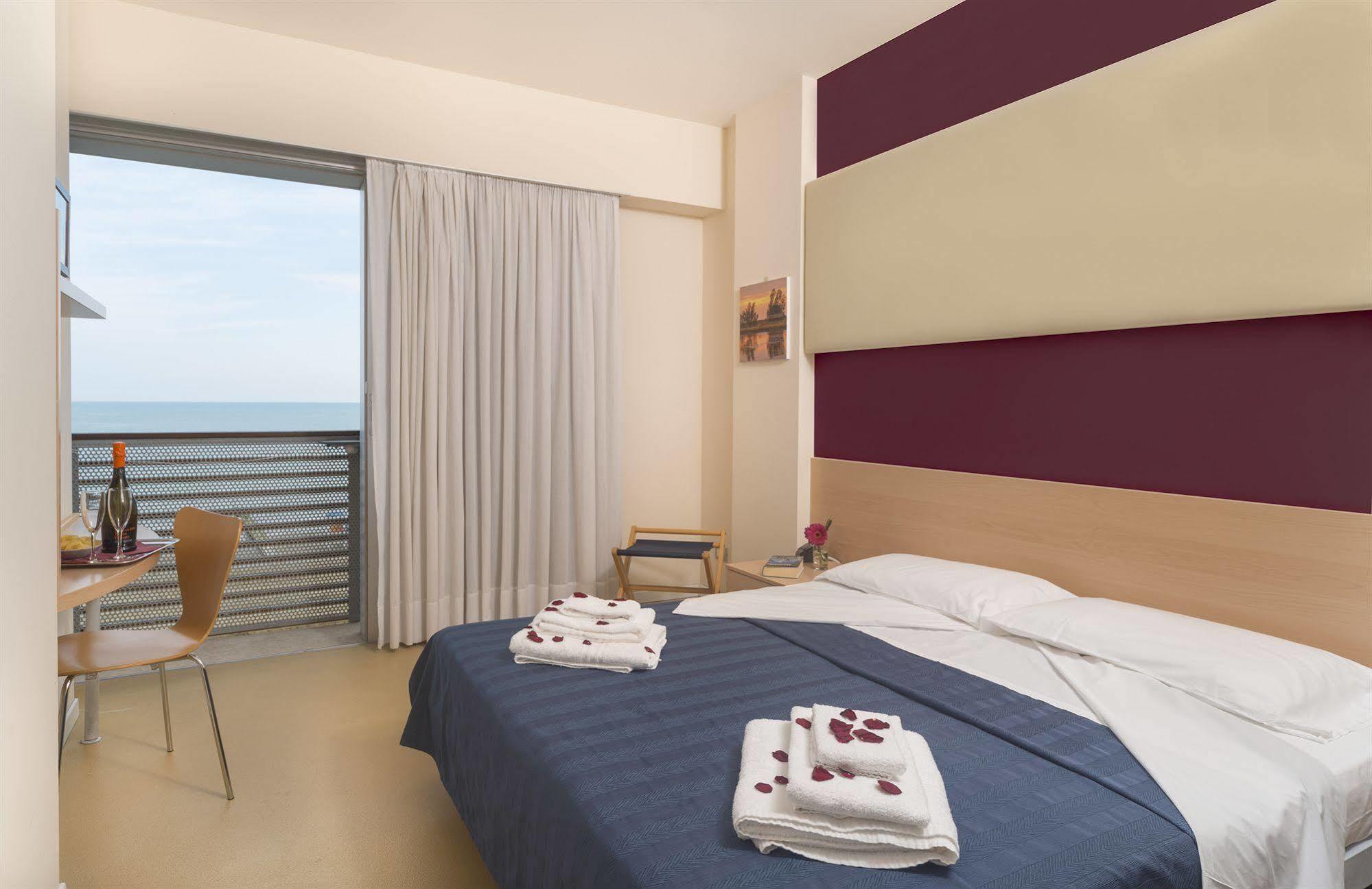 Hotel Rosanna 3 Stelle Superior Lido di Jesolo Luaran gambar