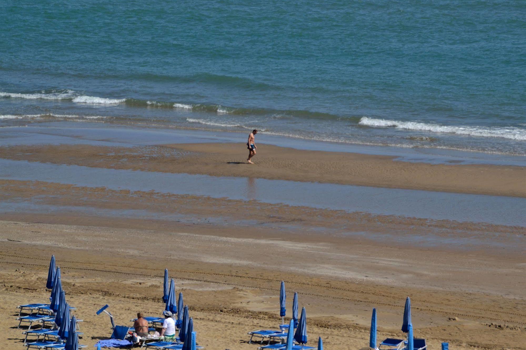 Hotel Rosanna 3 Stelle Superior Lido di Jesolo Luaran gambar